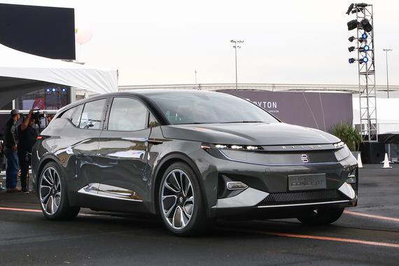 2018CES：体验试乘拜腾概念车