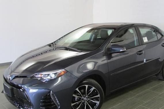 卡罗拉新款上市 “整形”成功引众人围观