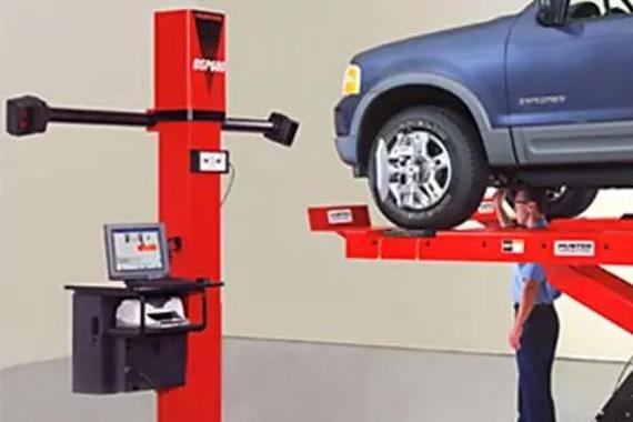 汽车跑偏8大原因，四轮定位解决不了？