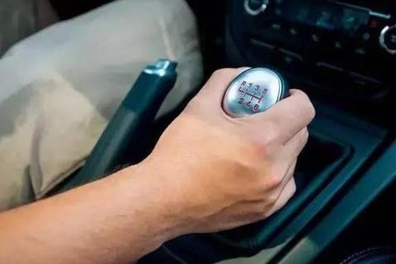 手动挡如何把握换挡时机？两分钟教你换挡技巧