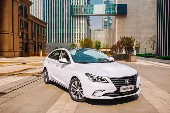 长安汽车最佳CP出炉 第二代逸动魅力来袭