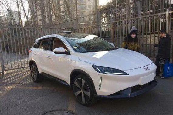 小鹏汽车G3实车亮相，内饰堪称“国产特斯拉”