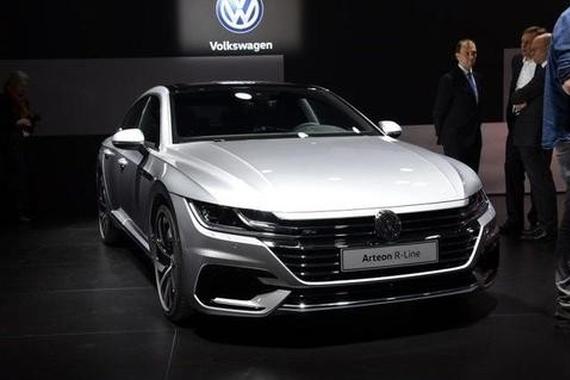 12万的最美大众轿跑，3秒提速100