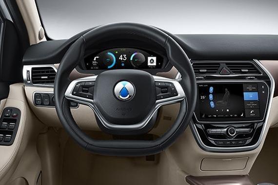 多处内饰细节曝光 腾势500运动感科技感大幅提升