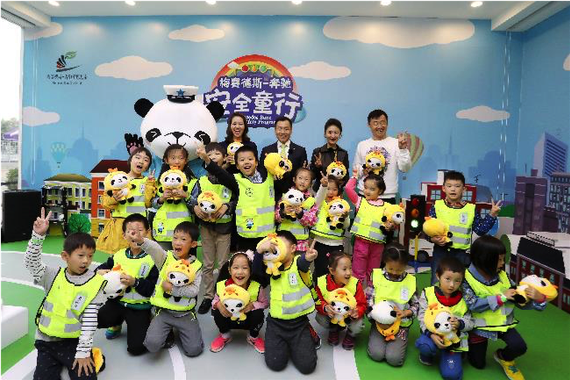 梅赛德斯-奔驰“安全童行”的坚守与创新