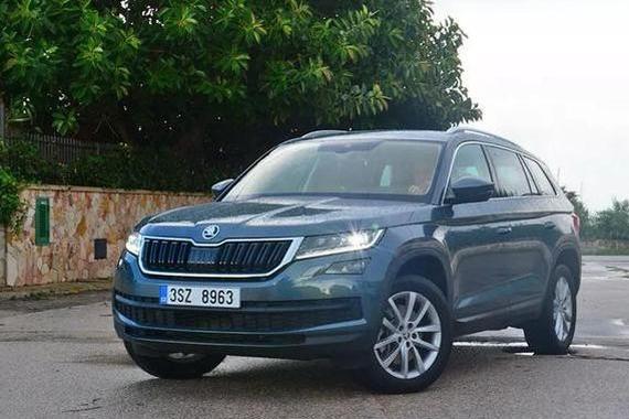 过年回家有面子，这几款大号轿车和SUV让你充满自信