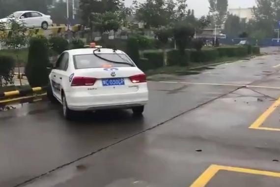 视频：科目二全过程，要考驾照的快来看