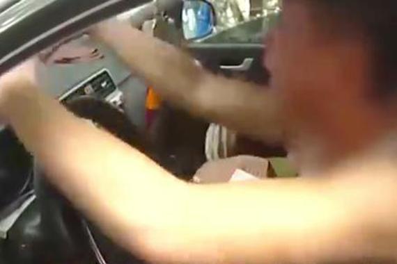 视频：男子醉驾肇事逃逸后冲到交警大队！