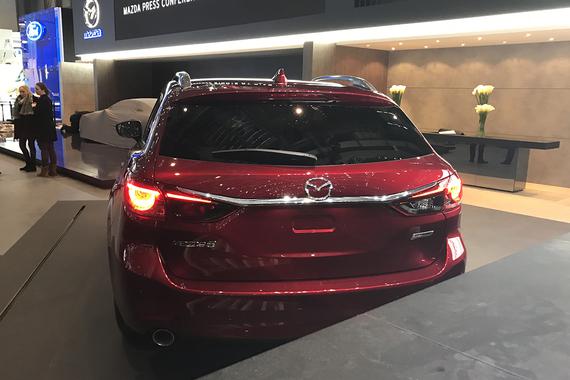 2018日内瓦车展探馆：新款马自达6旅行版