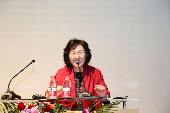 《汽车与运动evo》出版人周丽娟致辞