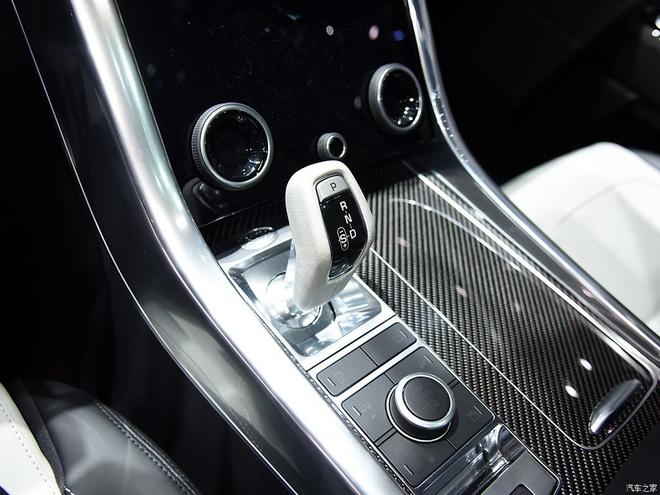 2017洛杉矶车展:新款揽胜运动版SVR