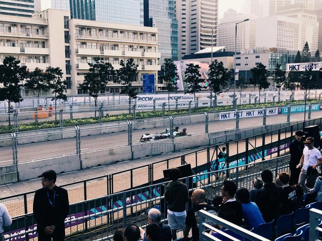 诉你什么是纯正的赛道基因 奥迪征战Formula