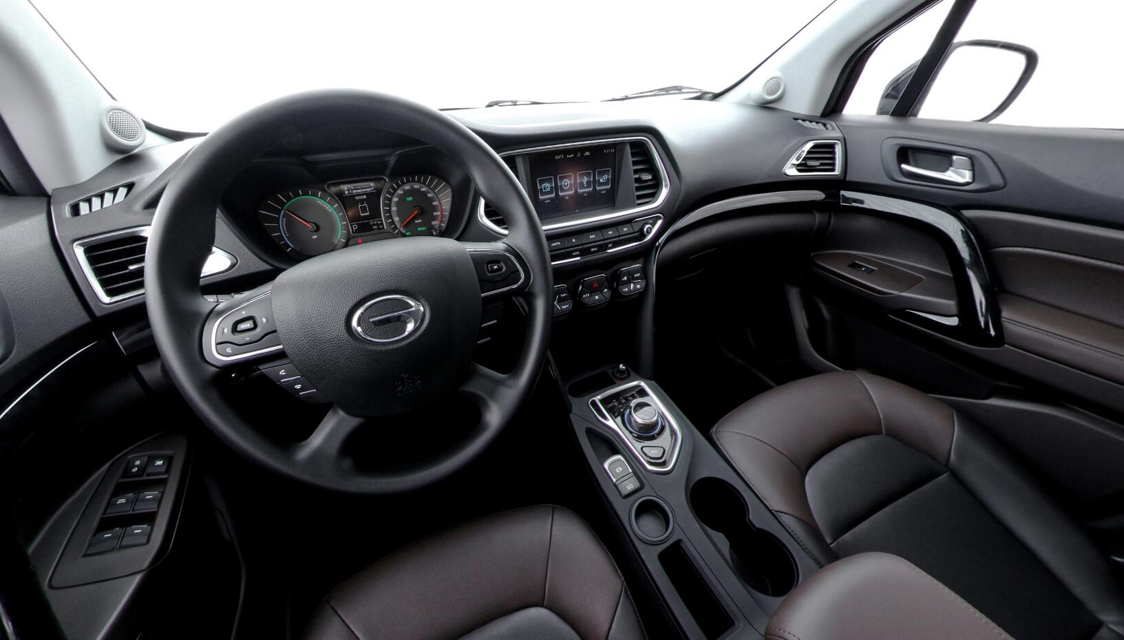 全景看车|广汽三菱 祺智PHEV 最大续航超600km