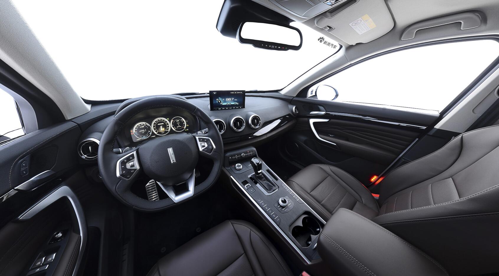 全景看车|30万内靠谱新能源SUV 全新WEY P8