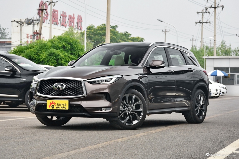 2018款英菲尼迪QX50 2.0T自动四驱旗舰版