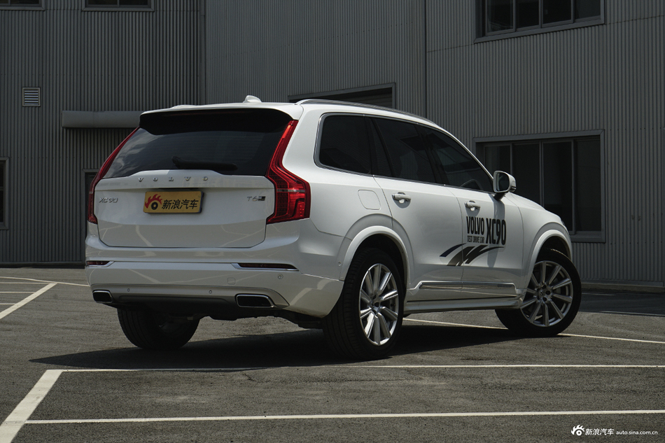 2019款沃尔沃XC90 2.0T自动T6智尊版7座