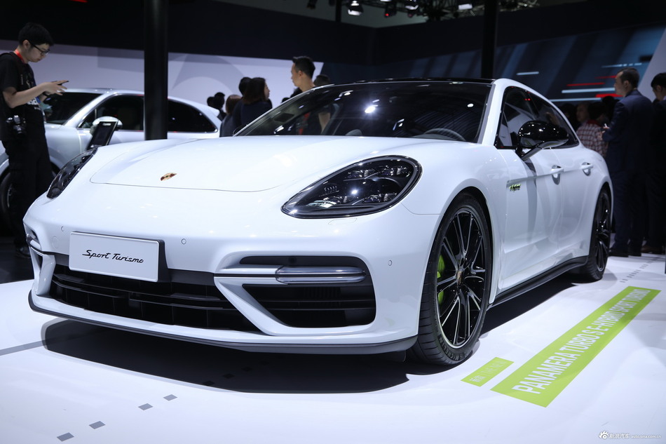 保时捷Panamera Turbo S E-Hybrid Sport Turismo