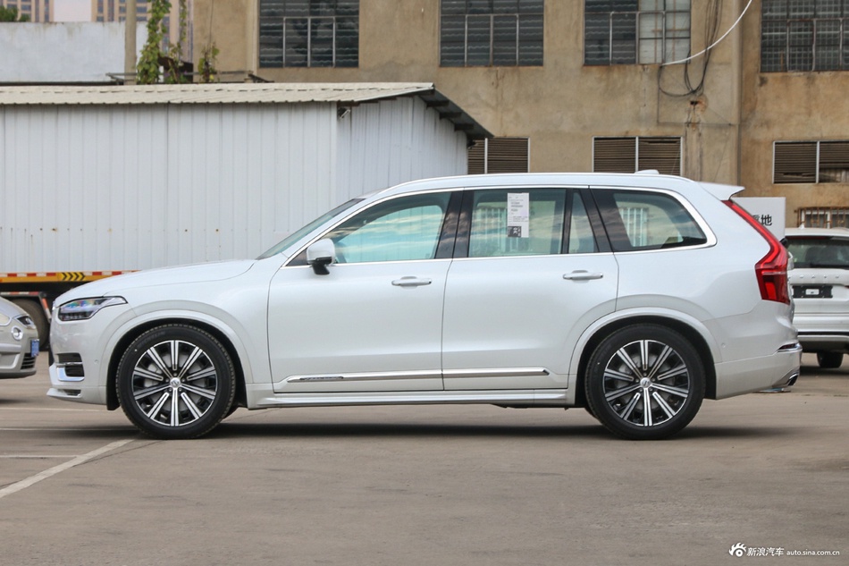  2020款沃尔沃XC90 T6智雅豪华版7座