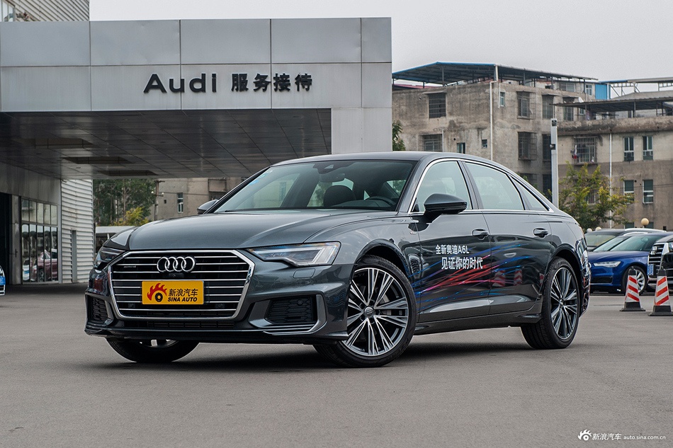 2019款奥迪A6L 2.0T自动尊享动感型