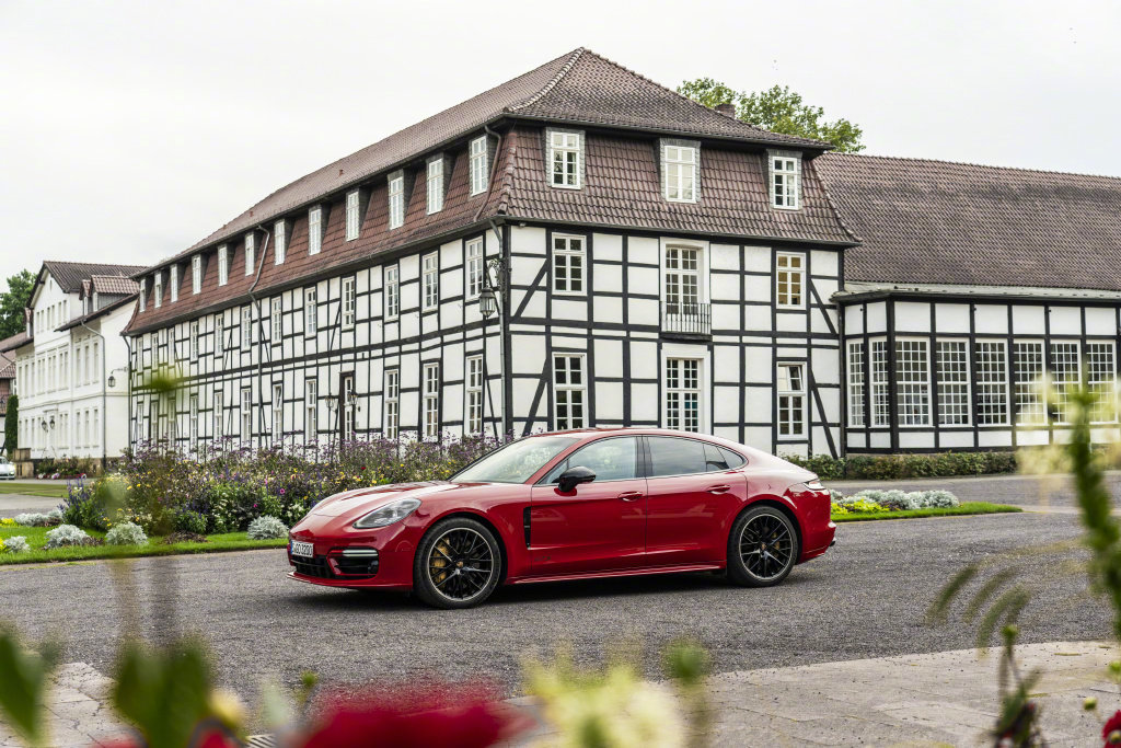 2021 Porsche Panamera GTS 既漂亮又运动，诱惑力满分！