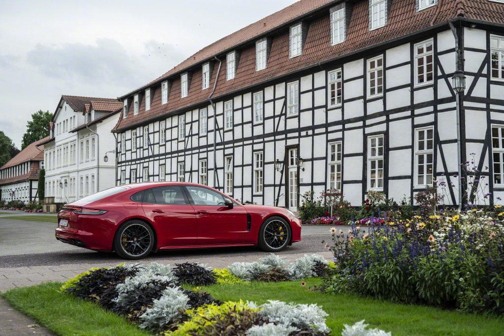 2021 Porsche Panamera GTS 既漂亮又运动，诱惑力满分！