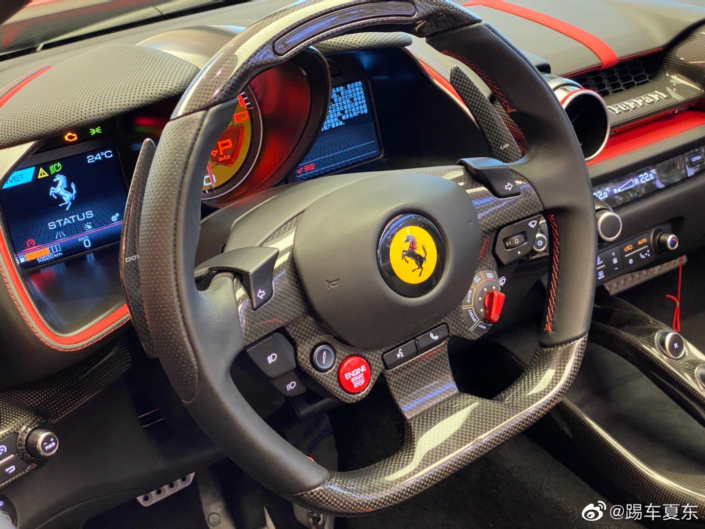 812GTS,法拉利旗舰的硬敞版。530起。结构感挺强的。