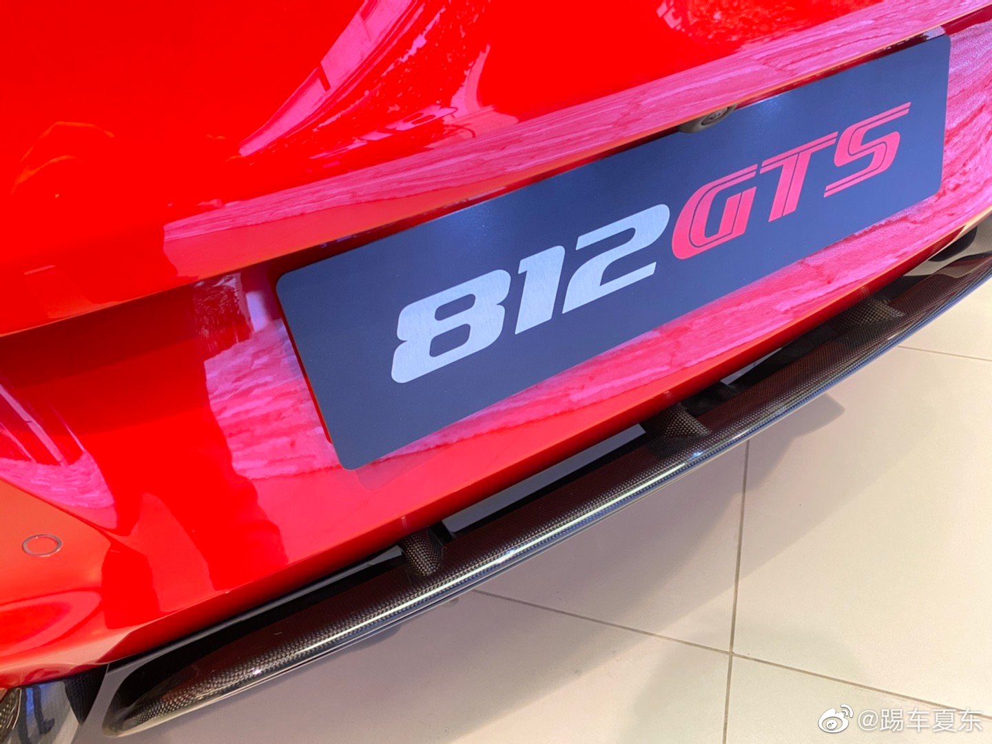 812GTS,法拉利旗舰的硬敞版。530起。结构感挺强的。
