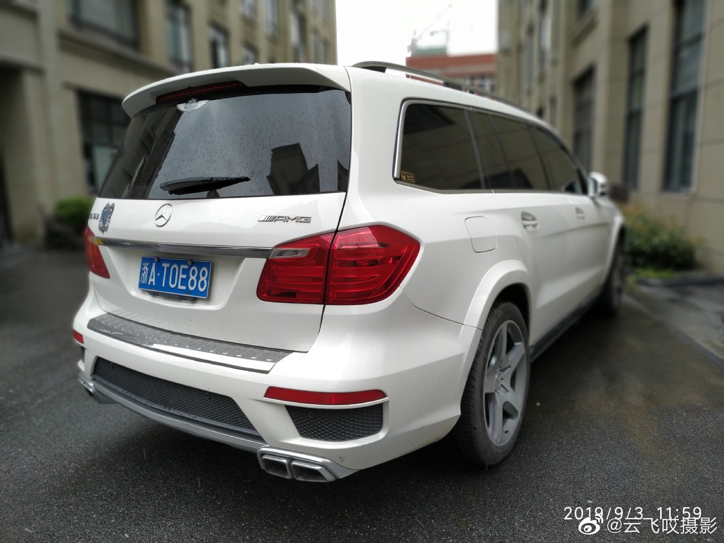 AMG GL：战意十足的配色!