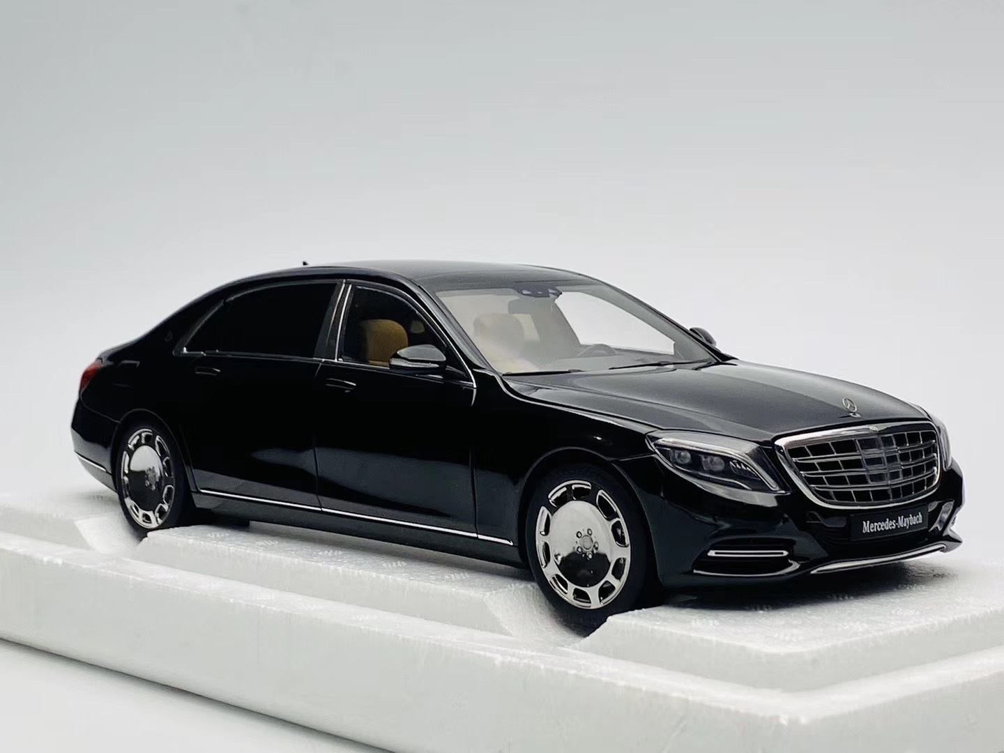 迈巴赫s600报价新款,迈巴赫s600报价售价 奥图亚1 18autoart奥拓 奔驰迈巴赫s-klasse s600