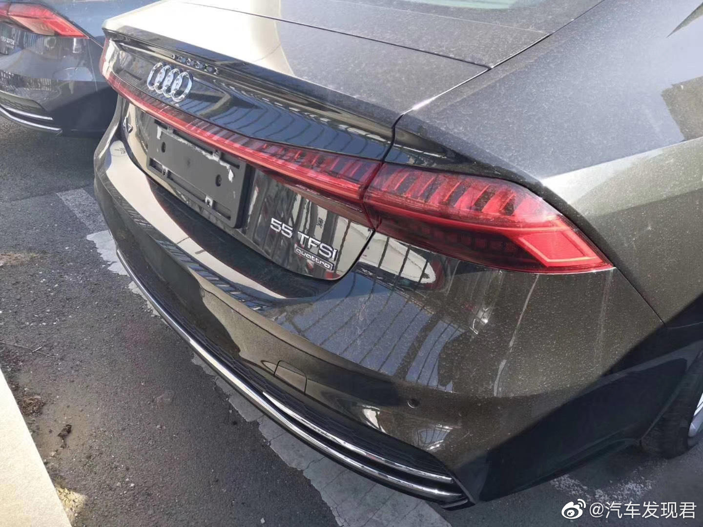 奥迪A7 55TFSI 3.0T四驱动感型加配版