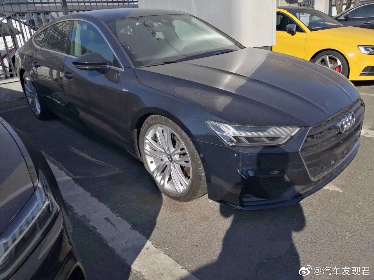 奥迪A7 55TFSI 3.0T四驱动感型加配版