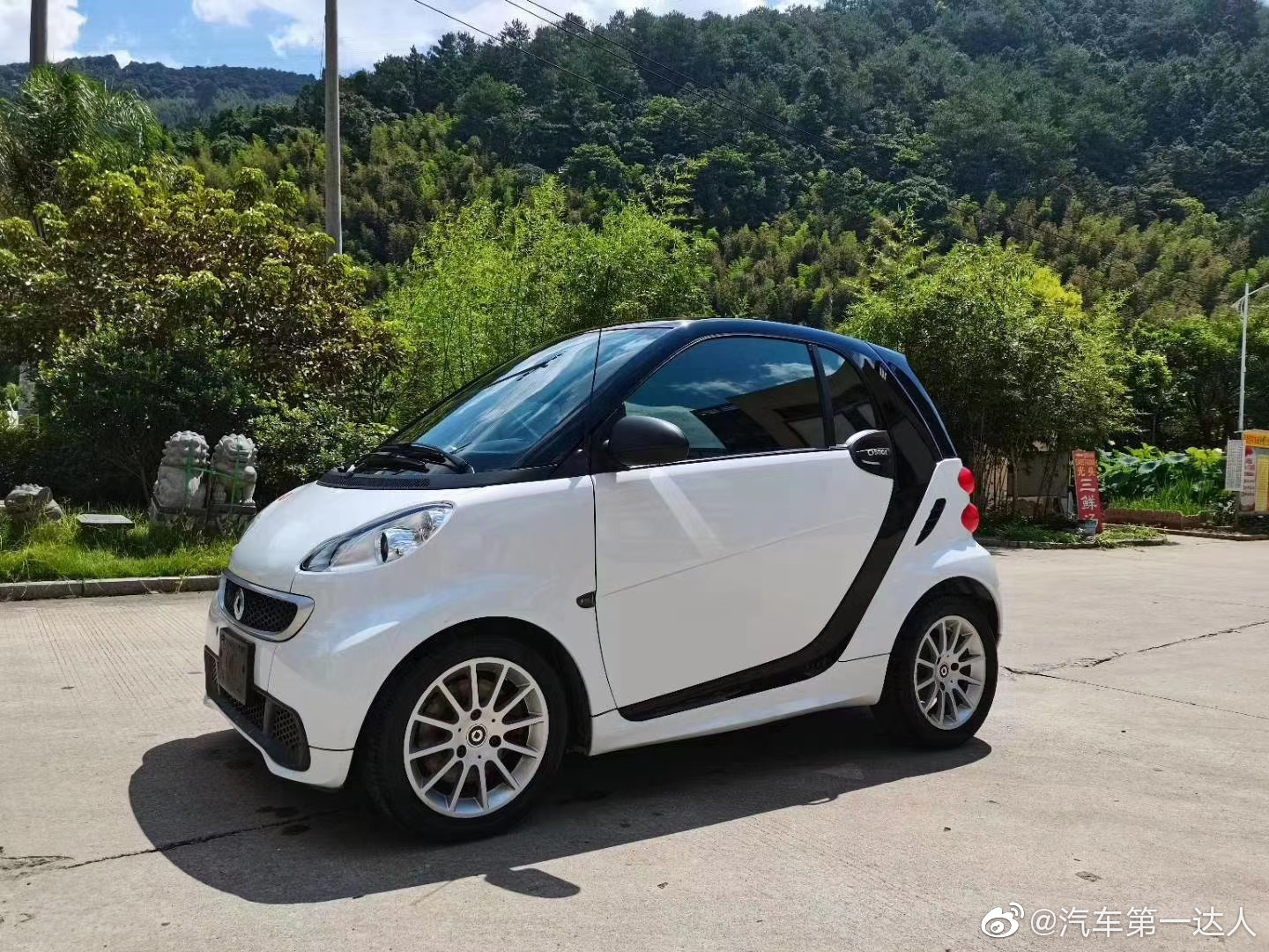 城市小精灵奔驰Smart，天窗版，1.0排量