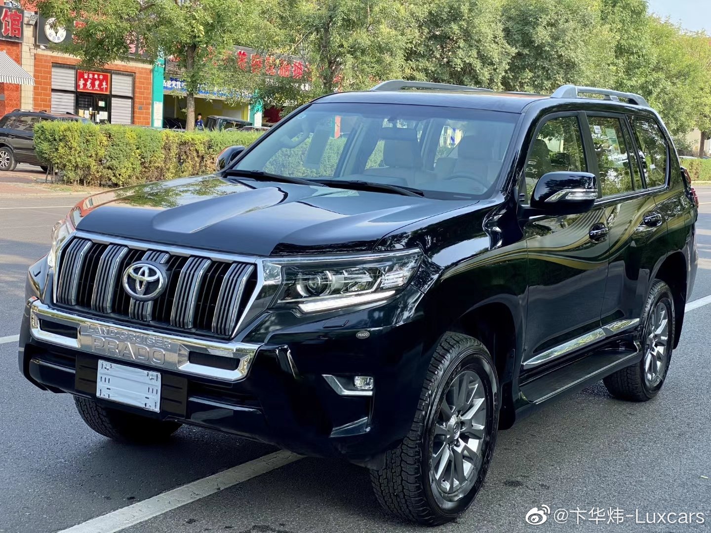 汽车美图赏析:传说中最顶配的丰田霸道2700