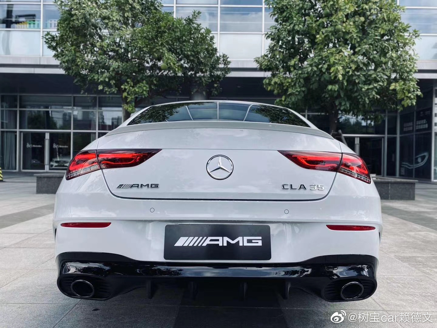 cla35 amg落地价,amg cla35 奔驰cla35amg白黑红指导价439800加价状态