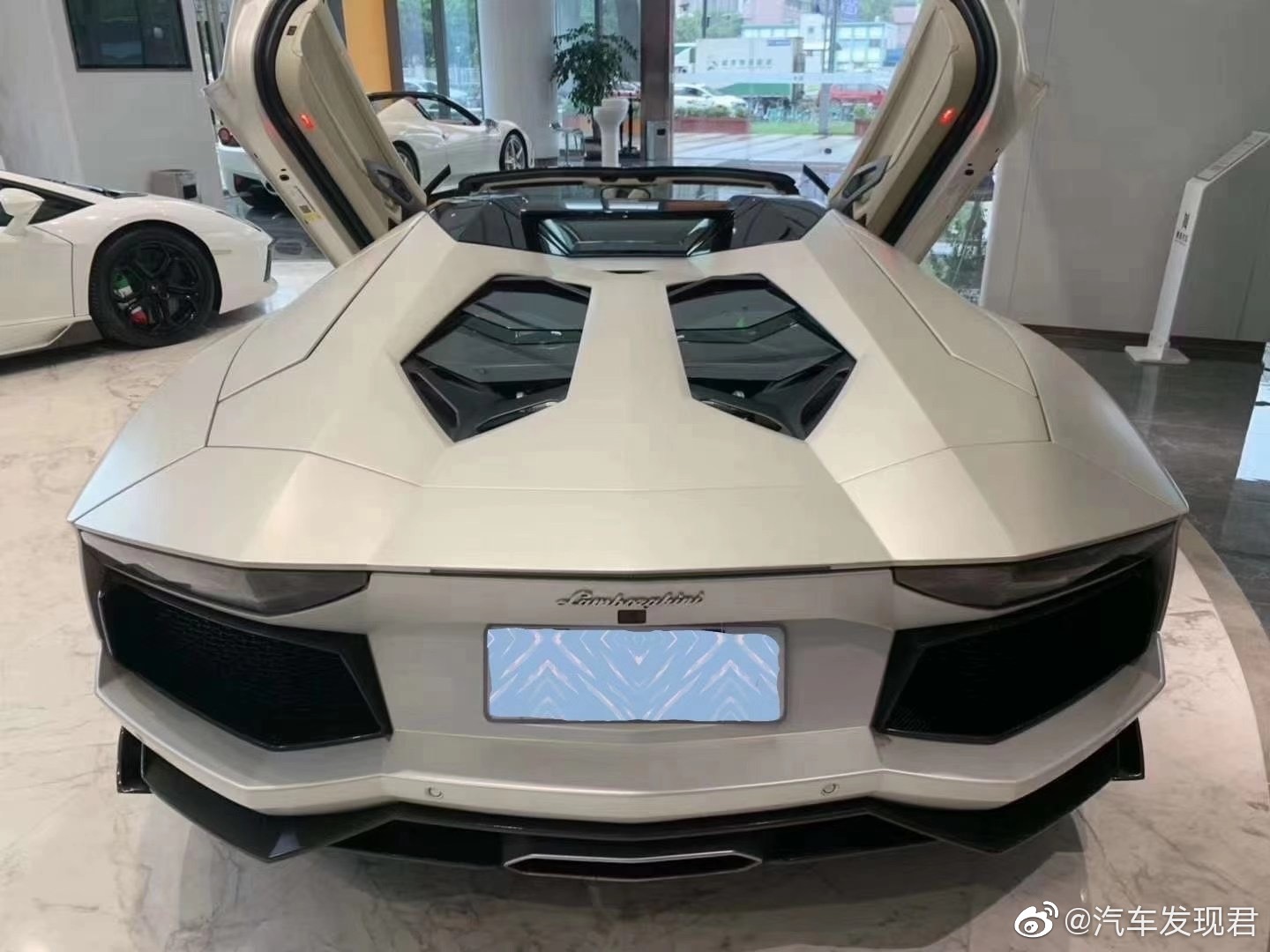 兰博基尼 Aventador Lp700-4 Roadster 敞篷