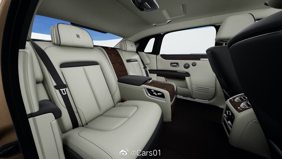 全新一代劳斯莱斯-古思特长轴距版,更多官图