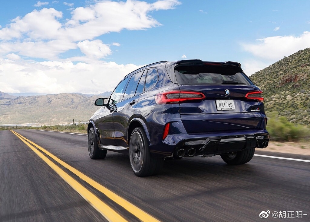 626马力BMW X5M雷霆版,零百3.8秒,喜欢哪个颜色的?