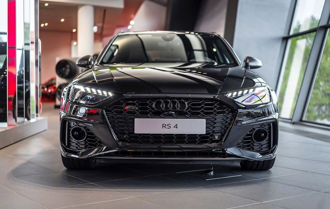 速度与激情的代表者:奥迪RS4