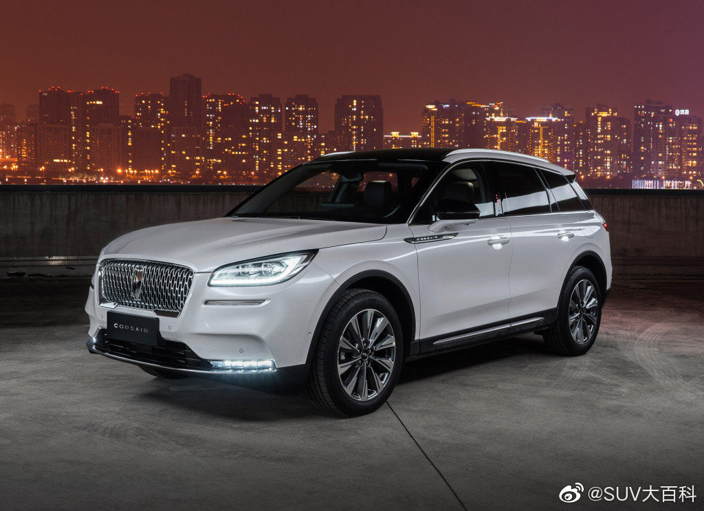 好看的汽车图片:国产林肯冒险家今晚正式上市