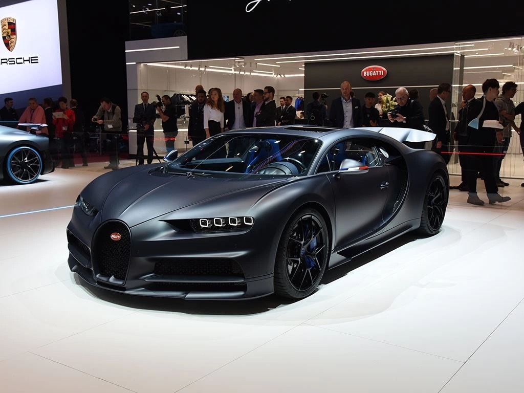 布加迪chiron 110 ans特别版,碳纤维车身好评!