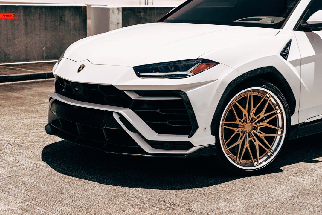 好看的汽车:晚安 梦想 Lamborghini Urus