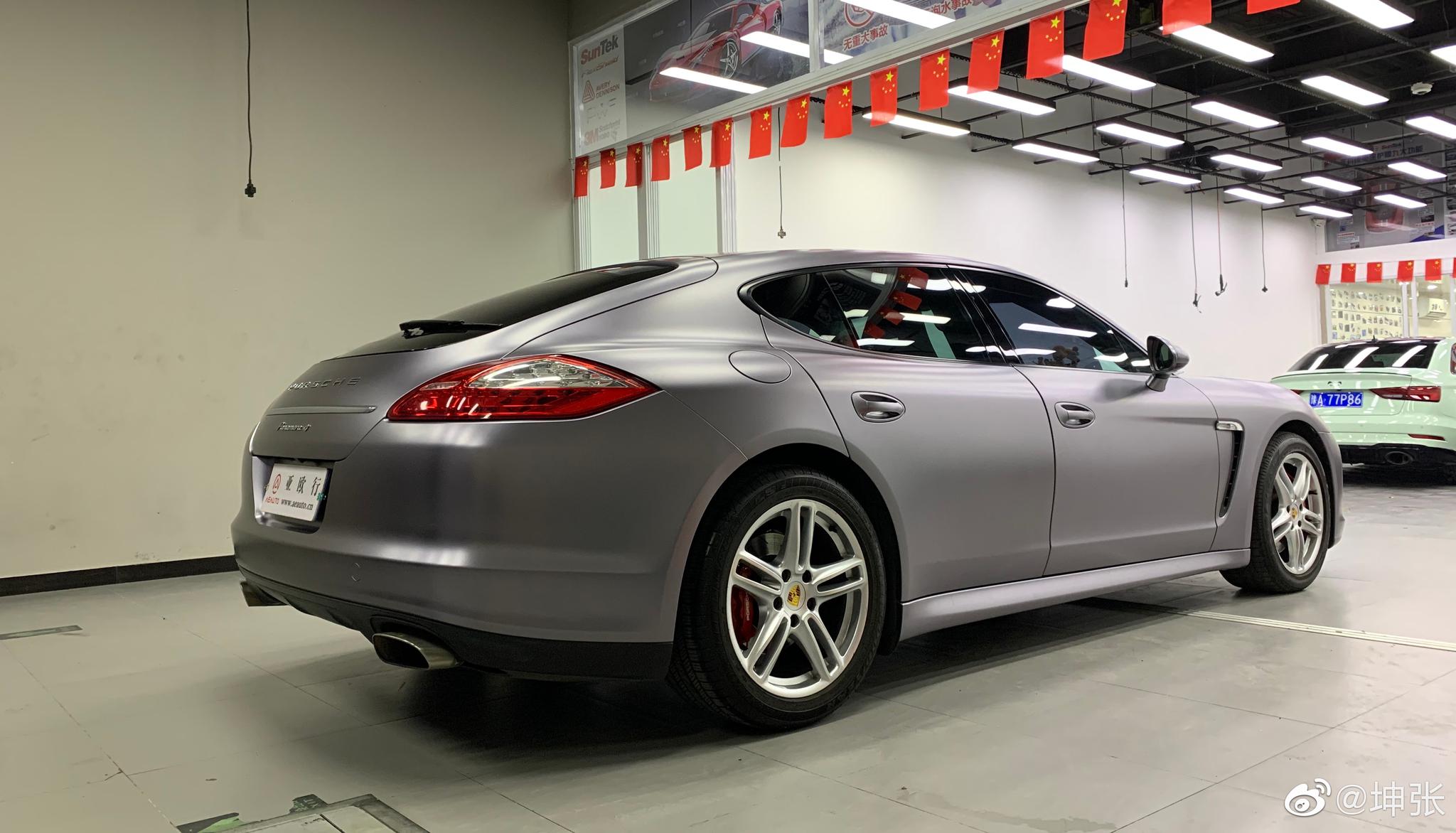 Panamera 4 整车改色膜/英国RG电光碳灰 卡钳喷漆/红