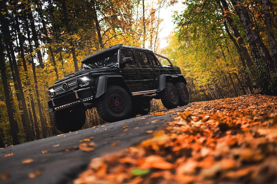 波蛙911 GT3 RS & 大黑G 6X6 Brabus。你更喜欢哪个呢?