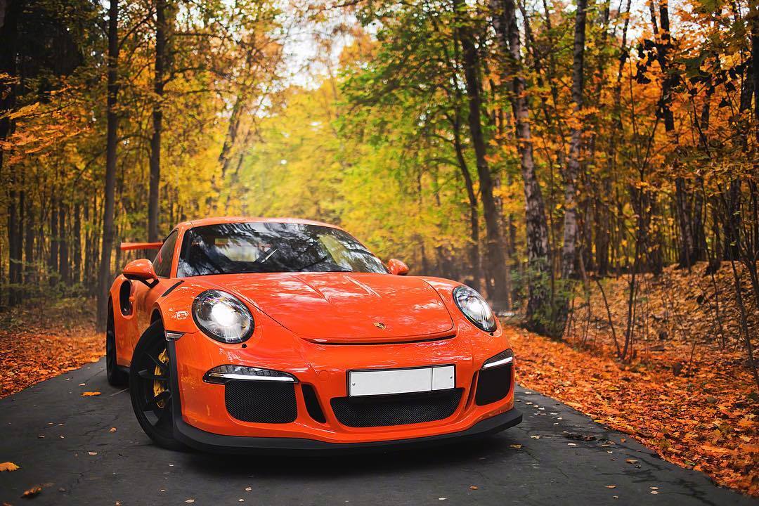 波蛙911 GT3 RS & 大黑G 6X6 Brabus。你更喜欢哪个呢?