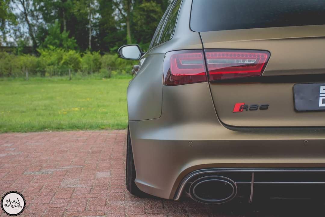 奥迪RS6 Avant (C7)这个颜色好看吗？