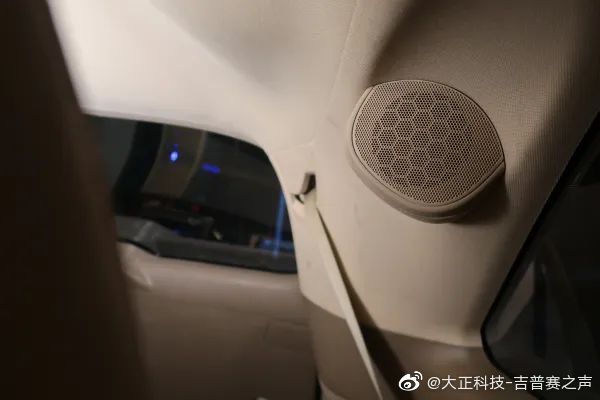 汽车美图大赏：广州声扬讴歌MDX 7.1音响豪改