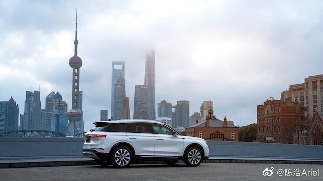 今晚林肯采用新颖的云直播方式上市发布了新车型:冒险家