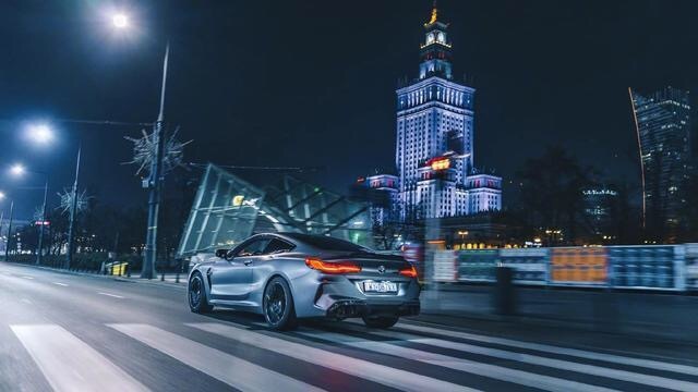 夜太美之BMW The 8，美得有点过分了吧！绝对的大片视觉 。