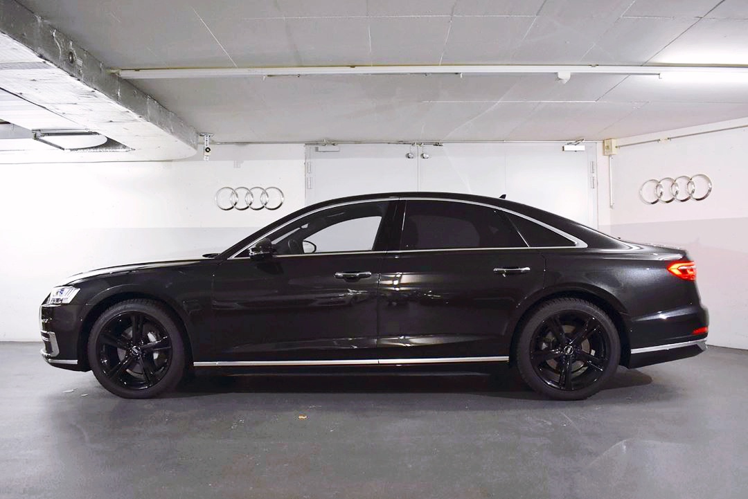 Audi A8，Audi家族旗舰车型。满意么