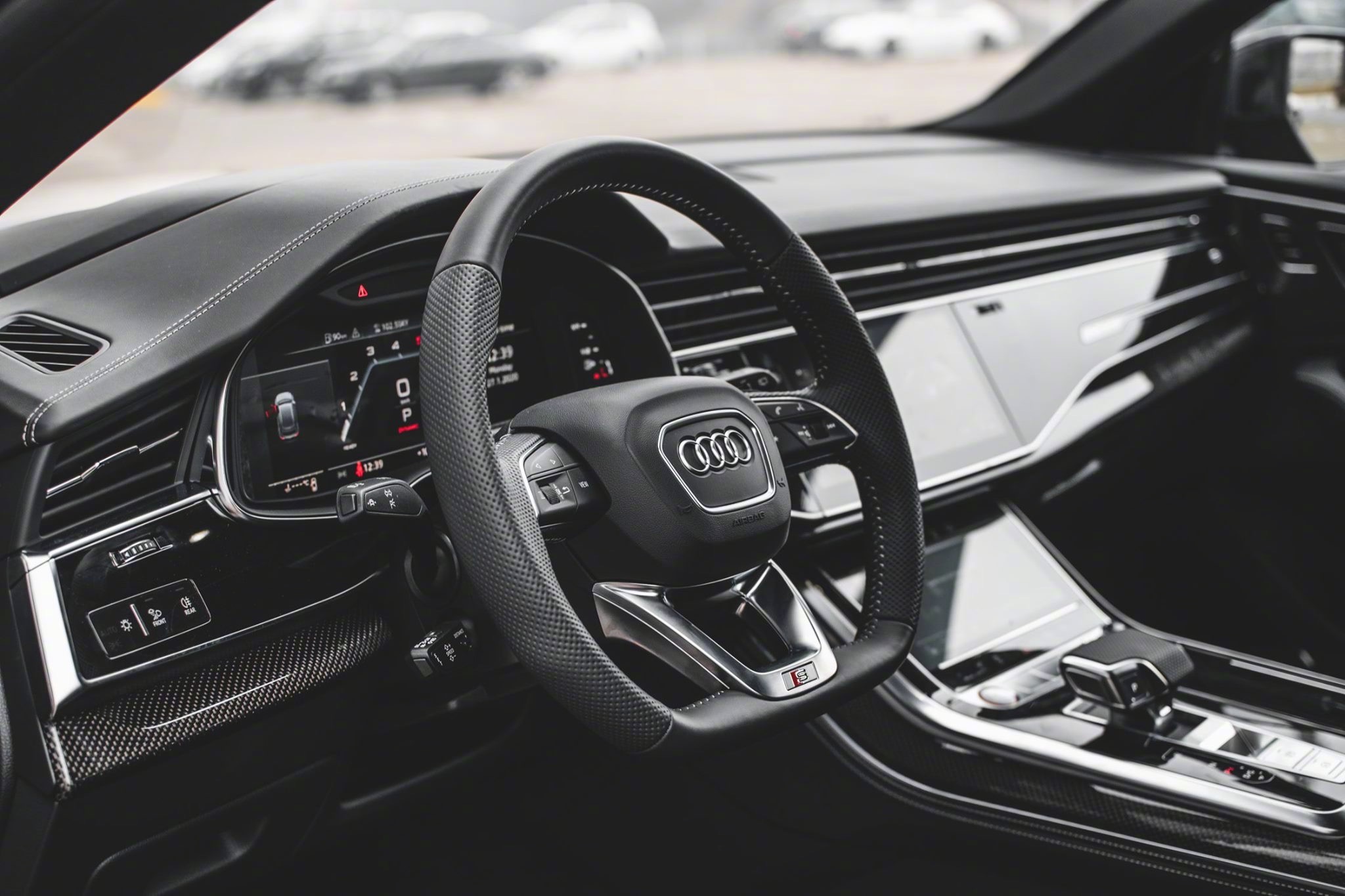 奥迪SQ8这套片子拍的质感真好啊!